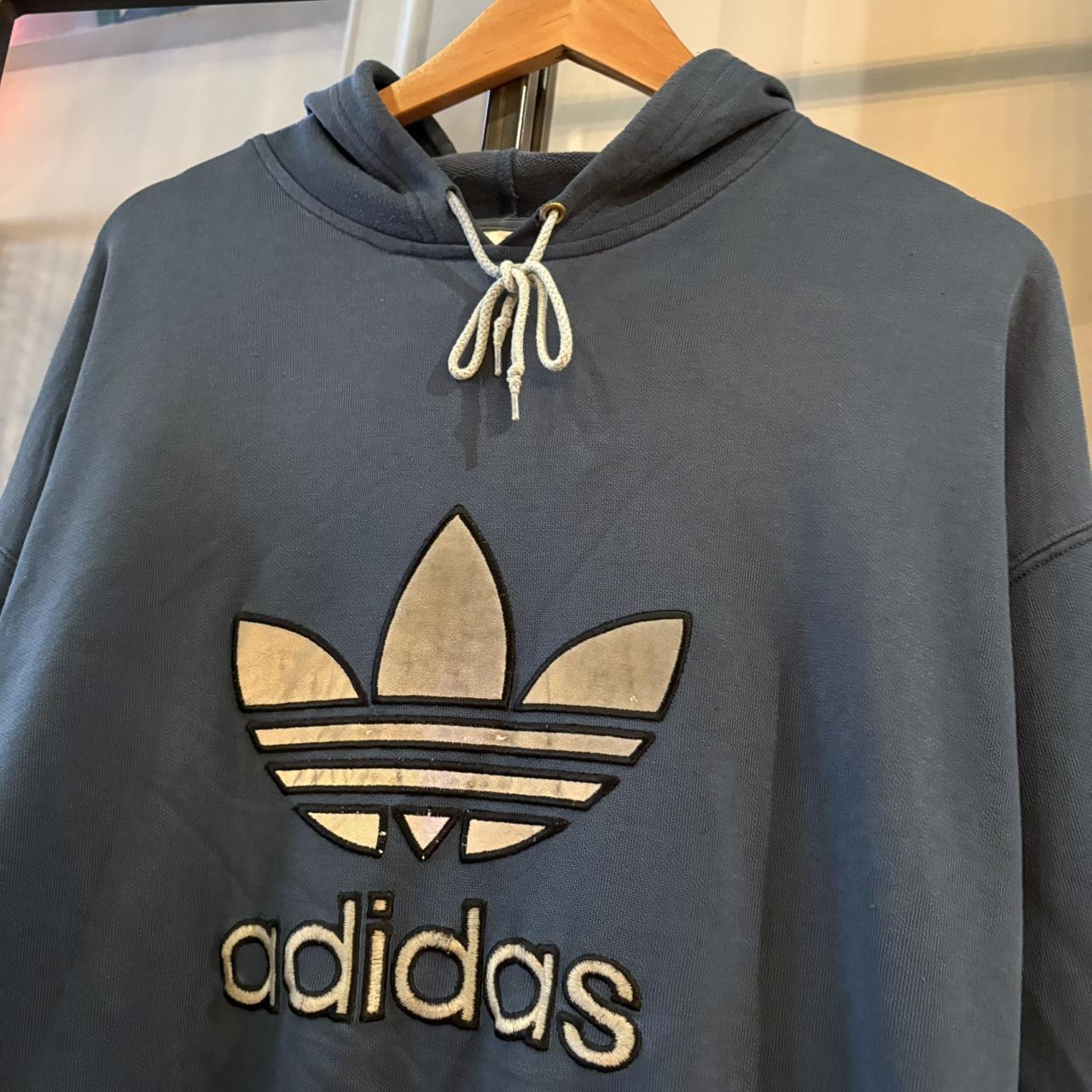 SWT9075F - Vintage Retro Essential Blue Adidas Originals Sweatshirt Hoodie with embroidered centre patch  logo #90s #sportswear #essential #adidss #y2k