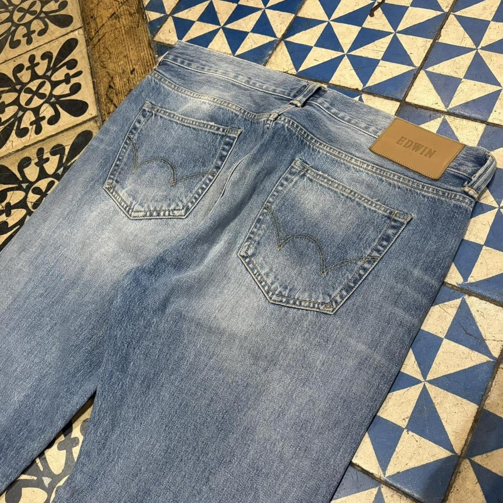 TRW534F - Vintage retro essential Edwin ED-80 Slim Tapered Contrast Two Tone Blue Wash Japanese Denim Jeans Trousers pants #denim #edwin #japanesedenim #slim #tapered