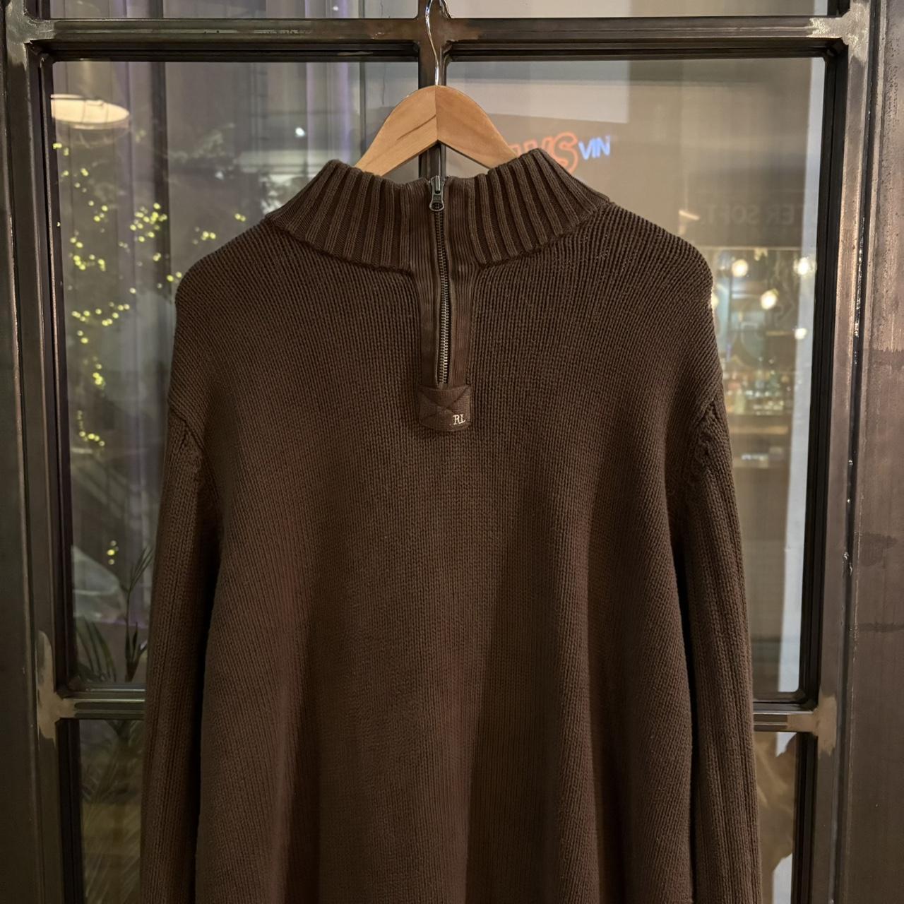 0125D70 - Vintage Retro Essential Brown Ralph Lauren Knitted 1/4 Zip Up Fleece Crewneck Jumper Sweatshirt with embroidered logo #smartcasual #oldmoney #essential #ralphlauren #y2k