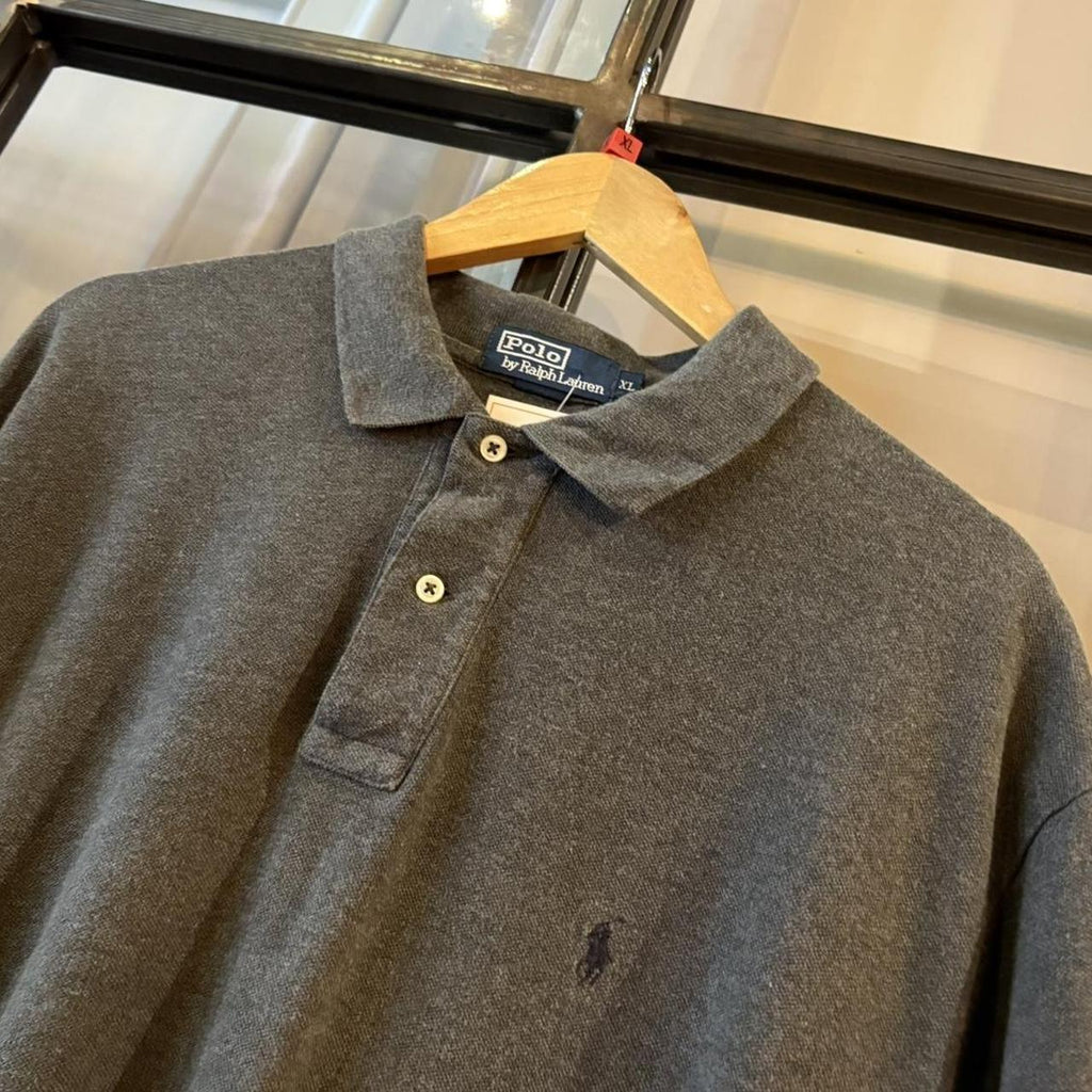 POL429F - Vintage Retro Ralph Lauren Dark Grey Plain Polo Shirt Short Sleeve collared button up top  #Y2K #preppy #chiefkeef #oldmoney #ralphlauren