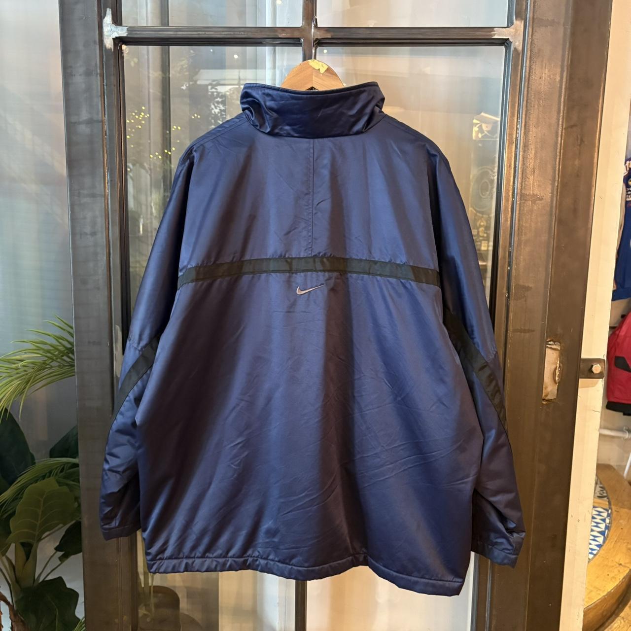 0325F84BR -  Vintage Retro Essential Navy Nike Full Zip Up Lined sports jacket #sportswear #90s #y2k #nike #outdoors