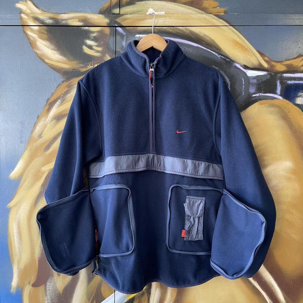 2000’s Nike 3D Pocket Fleece