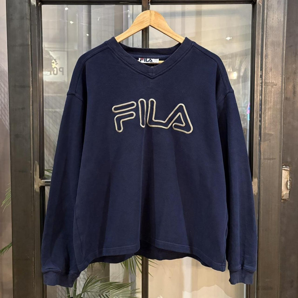 MA0406FS-P - Vintage Retro Essential Navy Fila V-Neck Crewneck Jumper Sweatshirt with embroidered logo #90s #sportswear #essential #y2k #fila