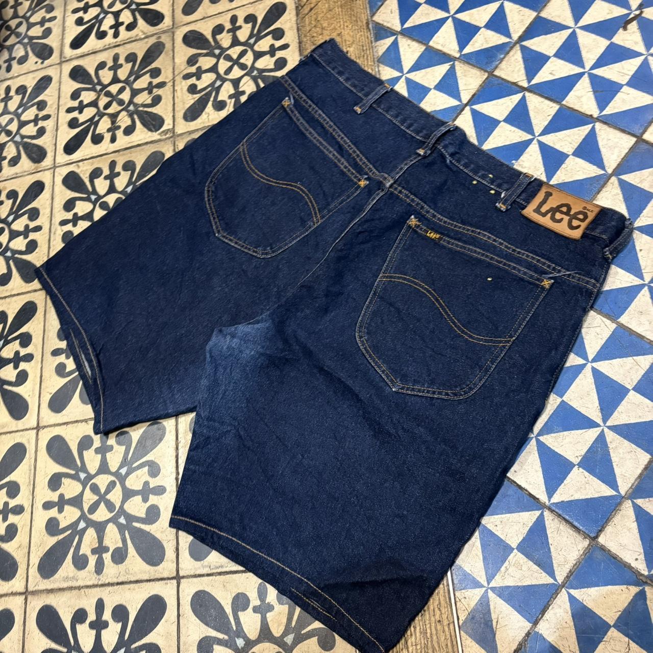 JRT114 - Vintage Retro Essential Lee Dark Blue Wash Denim Shorts Jorts with detailed patch Logo carpenter workwear #hiphop #90s #jorts #skater #lee