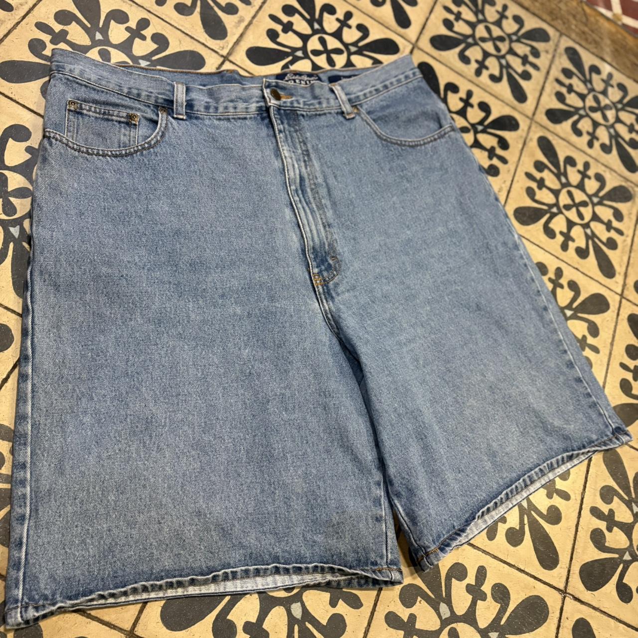 MA0503A-P - American Vintage Retro Essential Eddie Bauer Blue Wash Denim Shorts Jorts with detailed patch Logo hip hop baggy wide leg 90s 00s y2k grunge streetwear style workwear #hiphop #90s #jorts #skater #eddiebauer