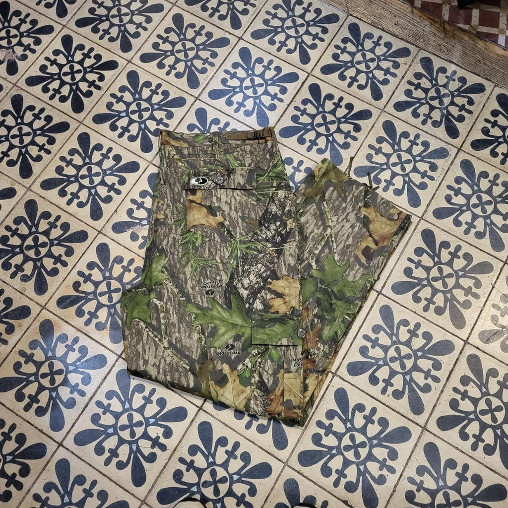 RTB058P - Vintage retro essential woodland RealTree adjustable cargos camo camouflage Carpenter Pants Trousers Jeans embroidered bottoms wide bagg straight leg hip hop skater 90s y2k workwear style