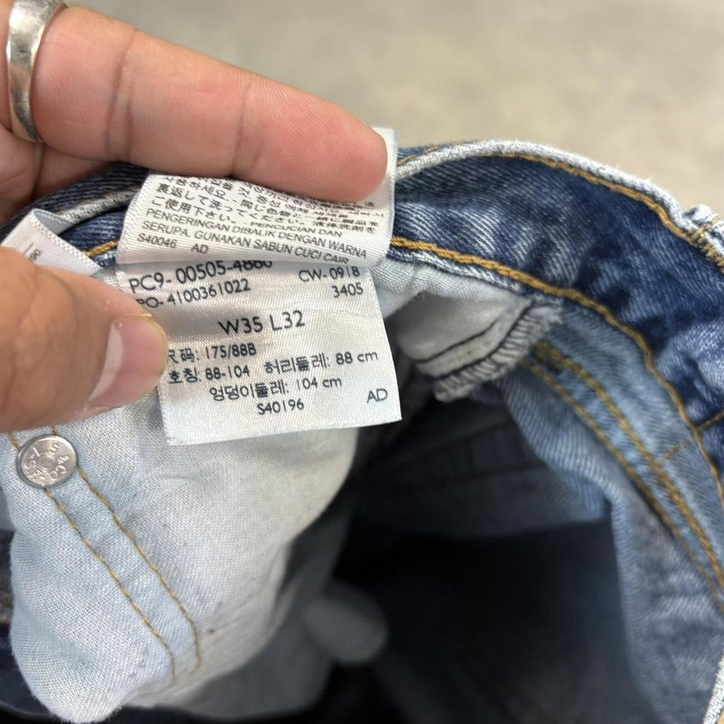 Vintage Blue Wash Levi’s 505 Jeans Mens 35” Mid-Rise Waist Straight Leg Denim Trousers Skate Western Vintage Y2K 90s