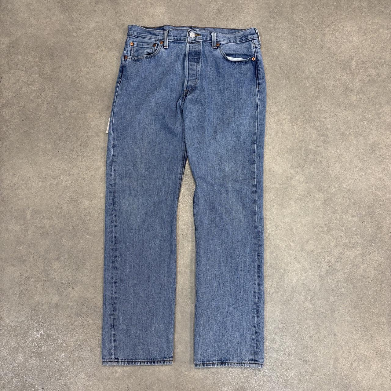 Vintage Levi's 501 Jeans Mens 34x32 Mid Blue Denim Wash Straight Leg Trousers Cowboy Western USA 90s Y2K