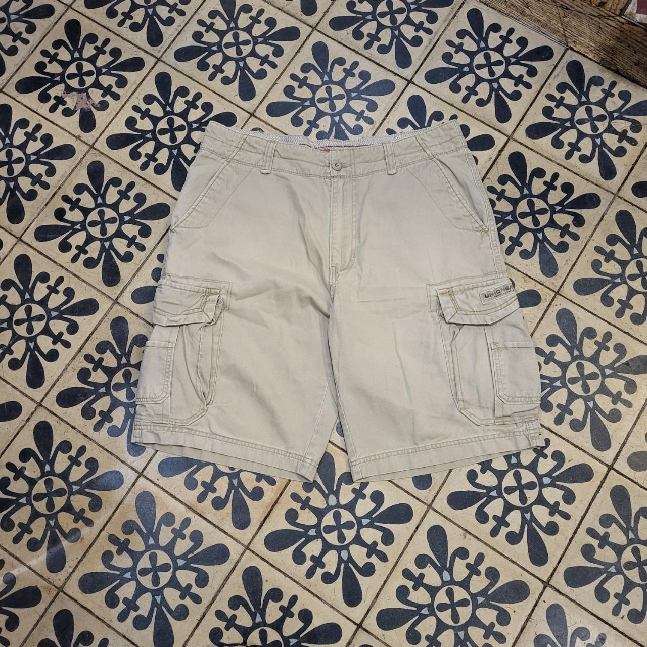 JRT221 - Vintage Retro Unionbay Beige Cargo Shorts Jorts with detailed embroidered Logo graphic carpenter workwear #y2k #hiphop #jorts #caprenter #cargo