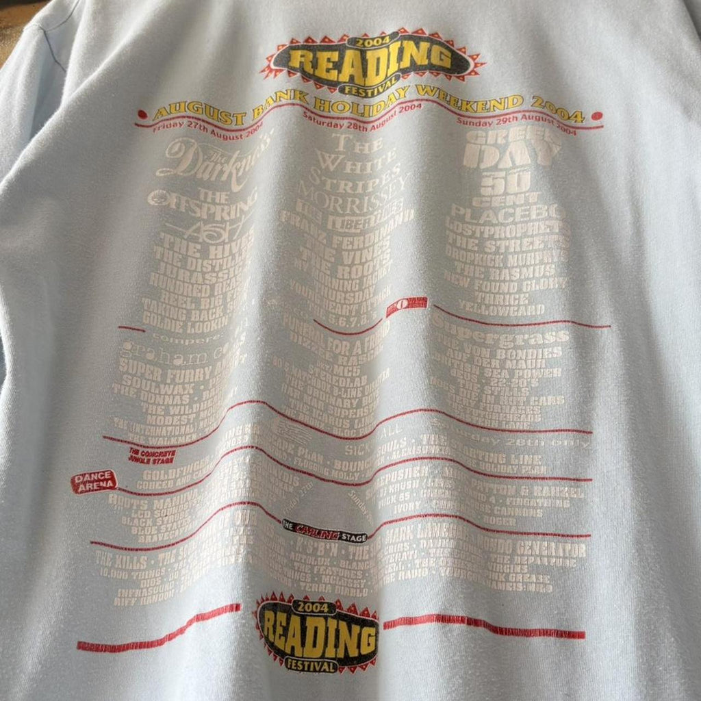 VIN1303M-U - Vintage Retro Essential Reading 2004 Music Concert Festival The Darkness, The White Stripes, Green Day, 50 Cent, Franz Ferdinand, The Streets, Baby Blue Graphic Print Top Tee T-shirt #y2k #50cent #greenday #thestreets