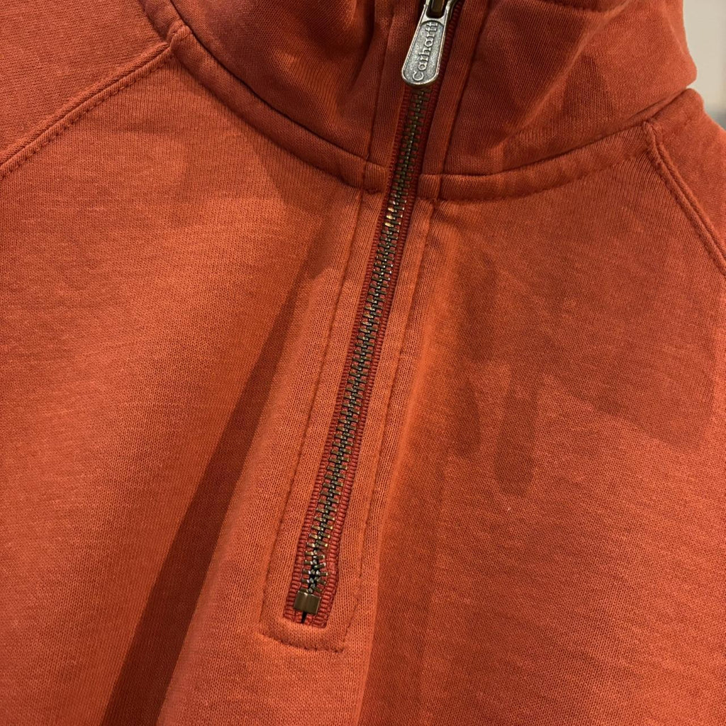 MA2207EI-F - Vintage Retro Essential Orange Carhartt 1/4 Zip Jumper Sweatshirt with embroidered patch pocket logo #90s #workwear #carhartt #skater #y2k