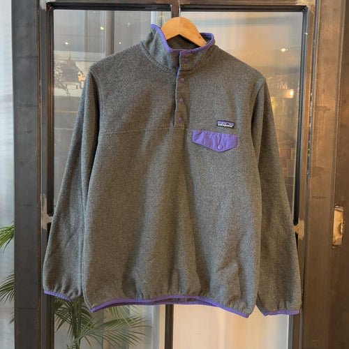 0325C82UF - Vintage retro essential Grey Patagonia Synchilla  1/4 button up outdoor sweatshirt fleece jacket #pullover #patagonia #expedition #hike #gorpcore