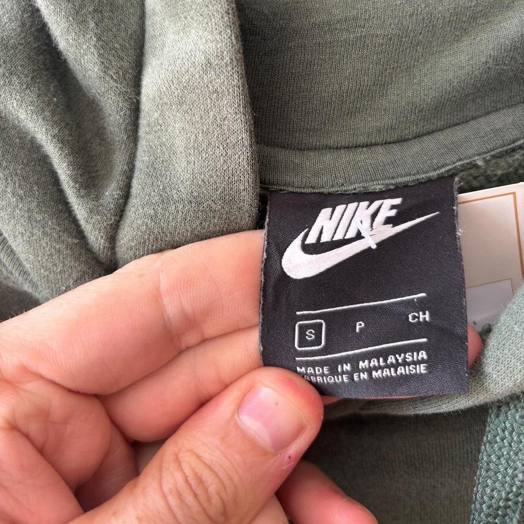 Nike Embroidered Small Logo Hoodie