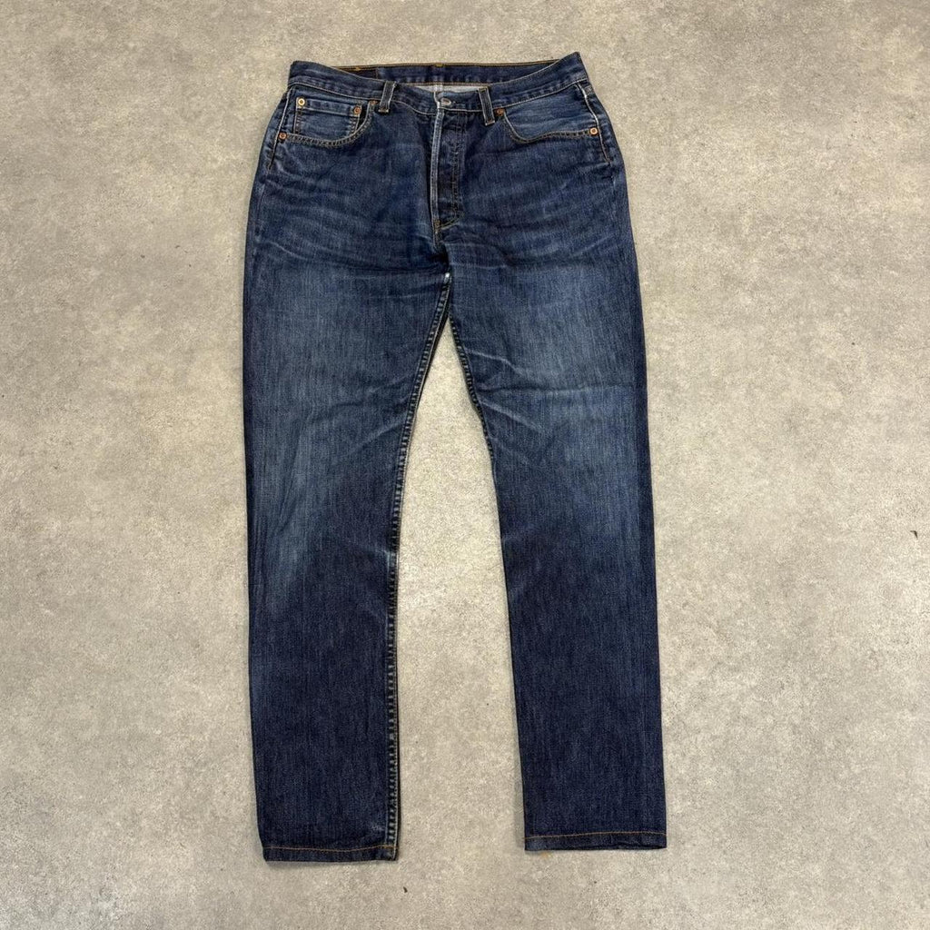 MES2705K - Vintage retro essential  Levi’s 501 Blue Wash Denim Slim Fit Jeans Trousers pants #denim #slim #levis #levis501 #jeans