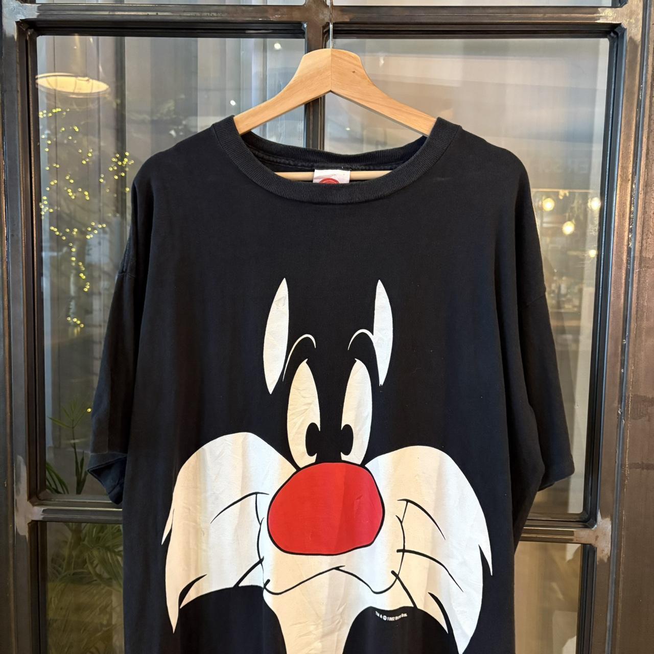 TEE446F1 - Vintage Retro Essential Black Looney Tunes Sylvester Big Face Graphic Print Single Stitch Top Tee T-shirt with ‘ that’s all folks ‘ tag #90s #graphic #looneytunes #sylvester #bigface