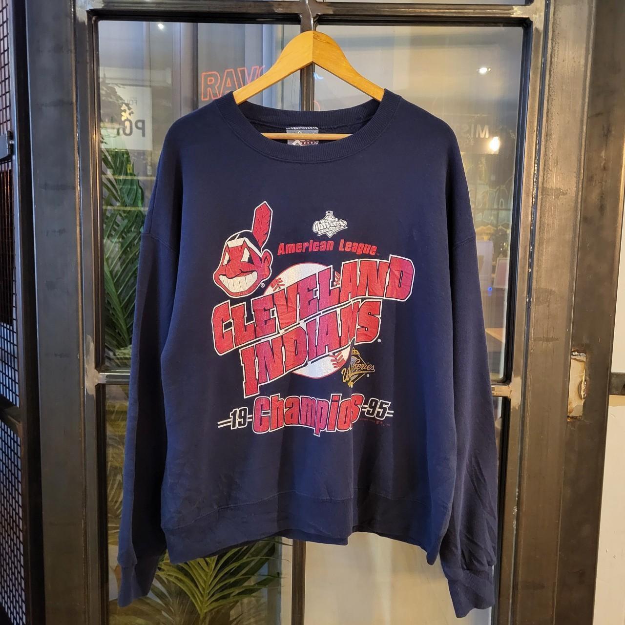 SWT077 - Vintage retro navy blue essential MLB Lee Sport Cleveland Indians 1995 champions baseball sweatshirt jumper crewneck with front graphic 90s wide boxy fit #mlb #cleveland #casual #sportswear