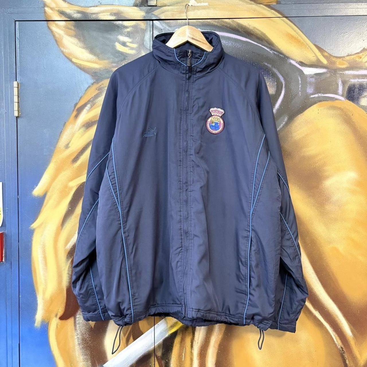MES1102FK-U - Vintage Retro Essential Navy Puma Football De Castilla Da Mancha Full Zip Trainimg jacket coat #football #futbal #y2k #blokcore #puma