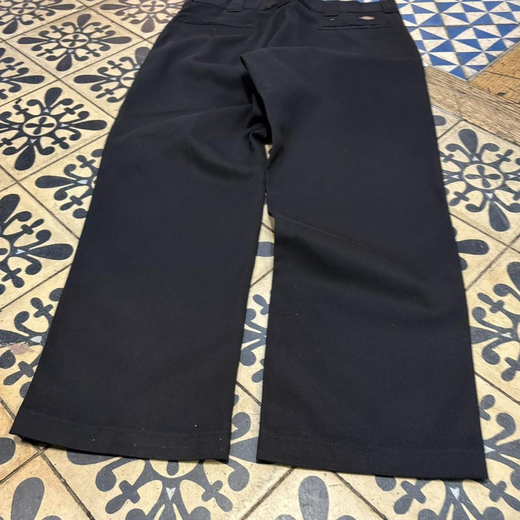 BR1011CT-F - Vintage retro essential Black Dickies Straight Leg Trousers pants casual workwear #skater #utility #workwear #straightleg #dickies