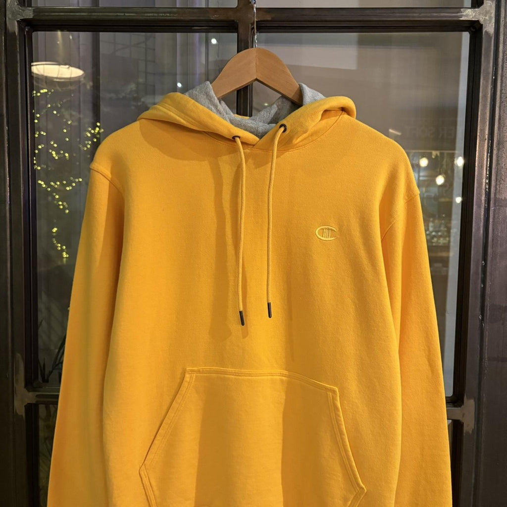 1224A53 - Vintage Retro Essential Champion Yellow Pullover Sweatshirt Hoodie #casual #sportswear #Champion #hoodie