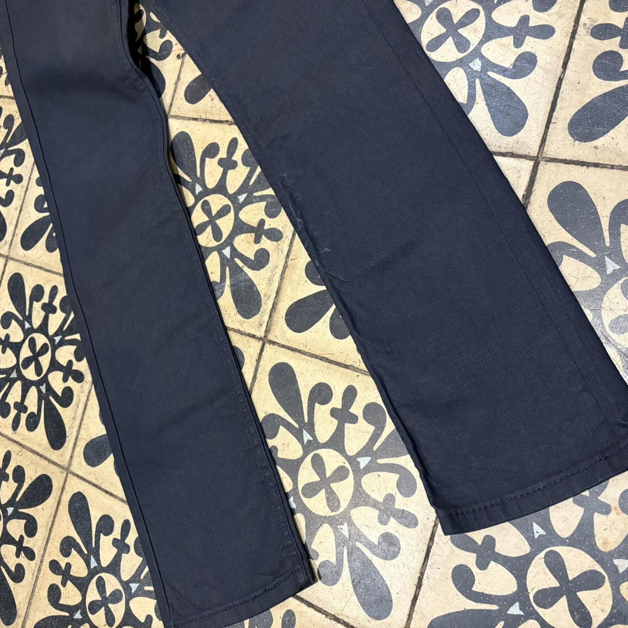 TRW428BR - Vintage retro essential Levi’s 511 Dark Blue Wash Denim Jeans Trousers pants #denim #straightleg  #levis #levis511