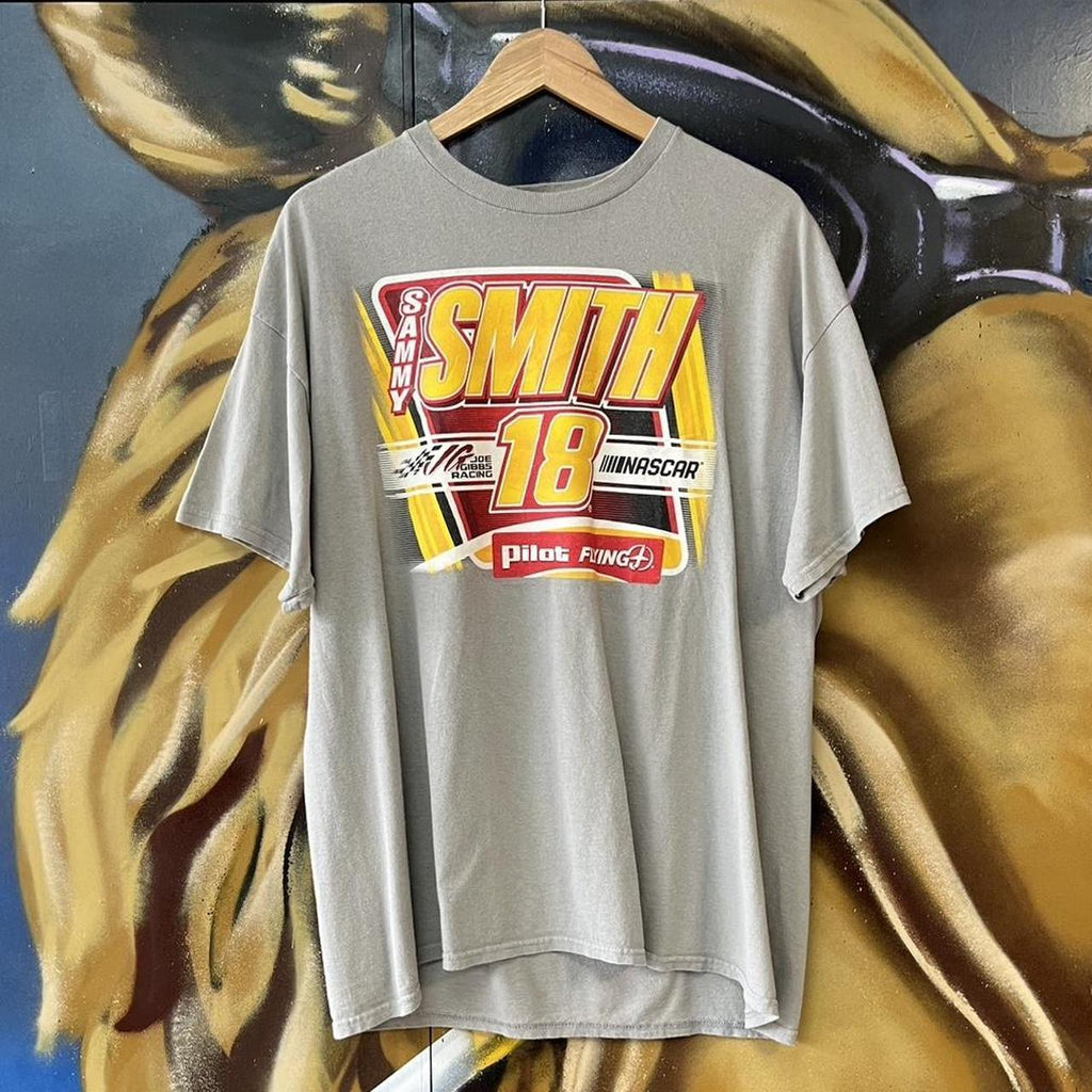 Sammy Smith ‘18’ NASCAR Graphic Tee