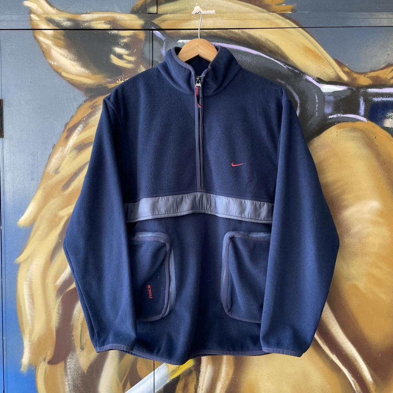 2000’s Nike 3D Pocket Fleece