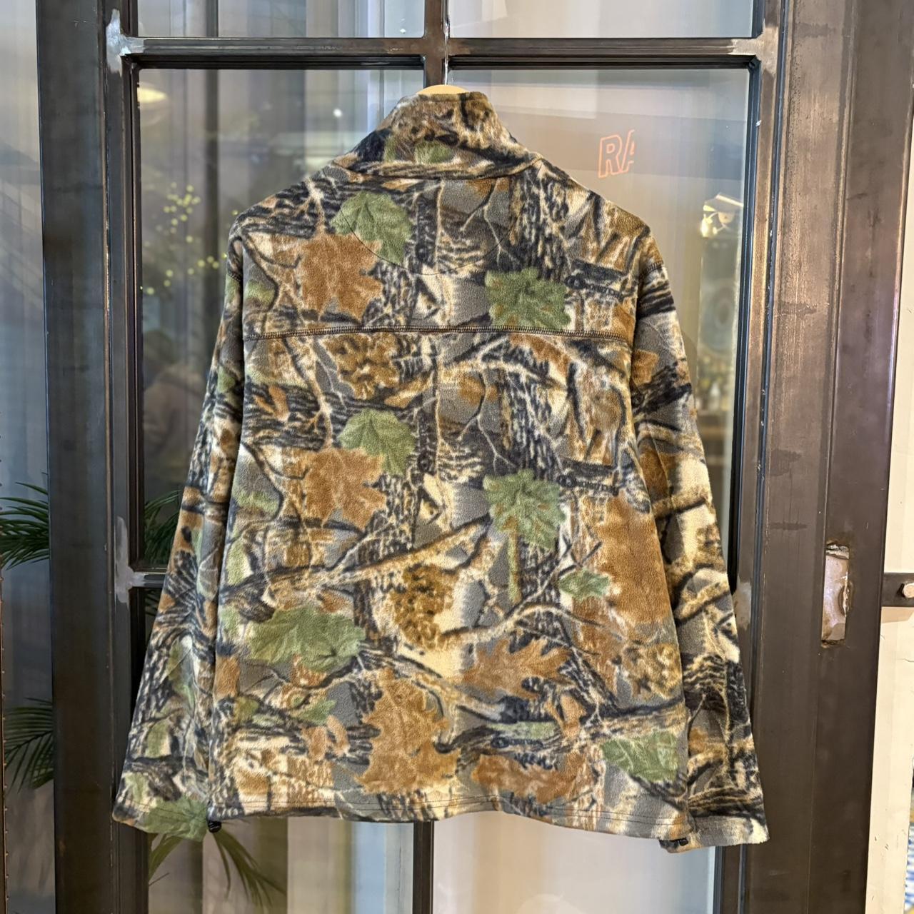 0125A26BR - Vintage Retro Essential Realtree Camouflage Khaki Green Brown Field Hunting graphic print Sweatshirt Full zip Fleece  #realtree #hunting #camo #utility