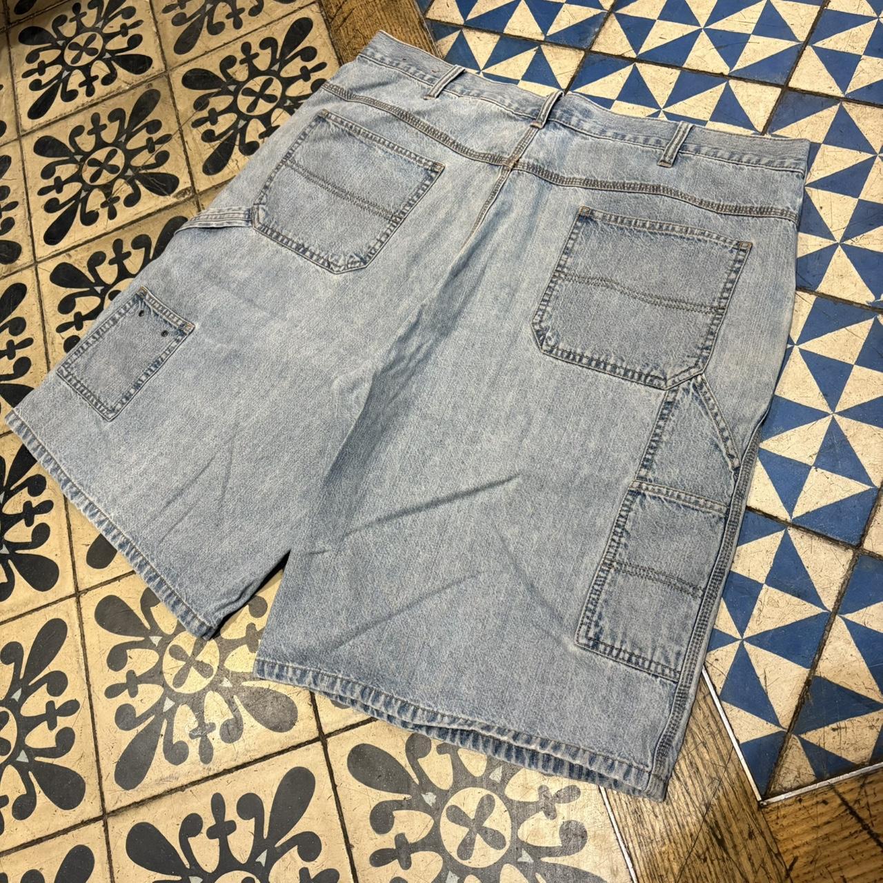 JRT116 - Vintage Retro Essential Light Blue Wash Denim Shorts Jorts with detailed patch Logo carpenter workwear #hiphop #90s #jorts #skater