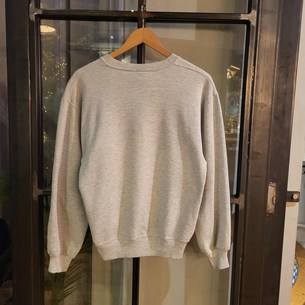 1224C35 - Vintage Retro Essential Auburn Tigers Grey Jumper Pullover Crewneck Sweatshirt 90s y2k style #casual #college #varsity #college #sportswear