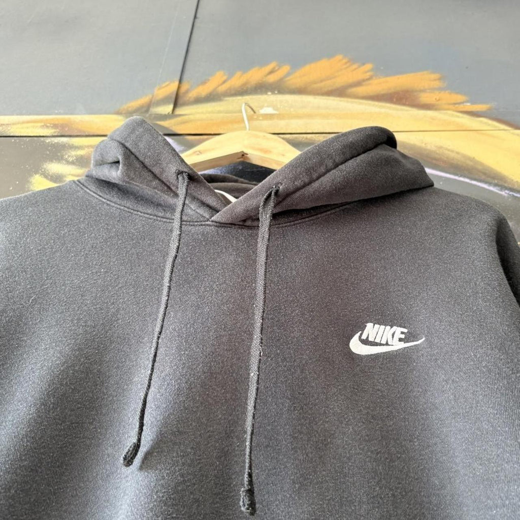 BR1912ALC-U - Vintage Retro Essential Nike Black Sweatshirt Hoodie with embroidered swoosh logo #90s #sportswear #essential #nike #y2k