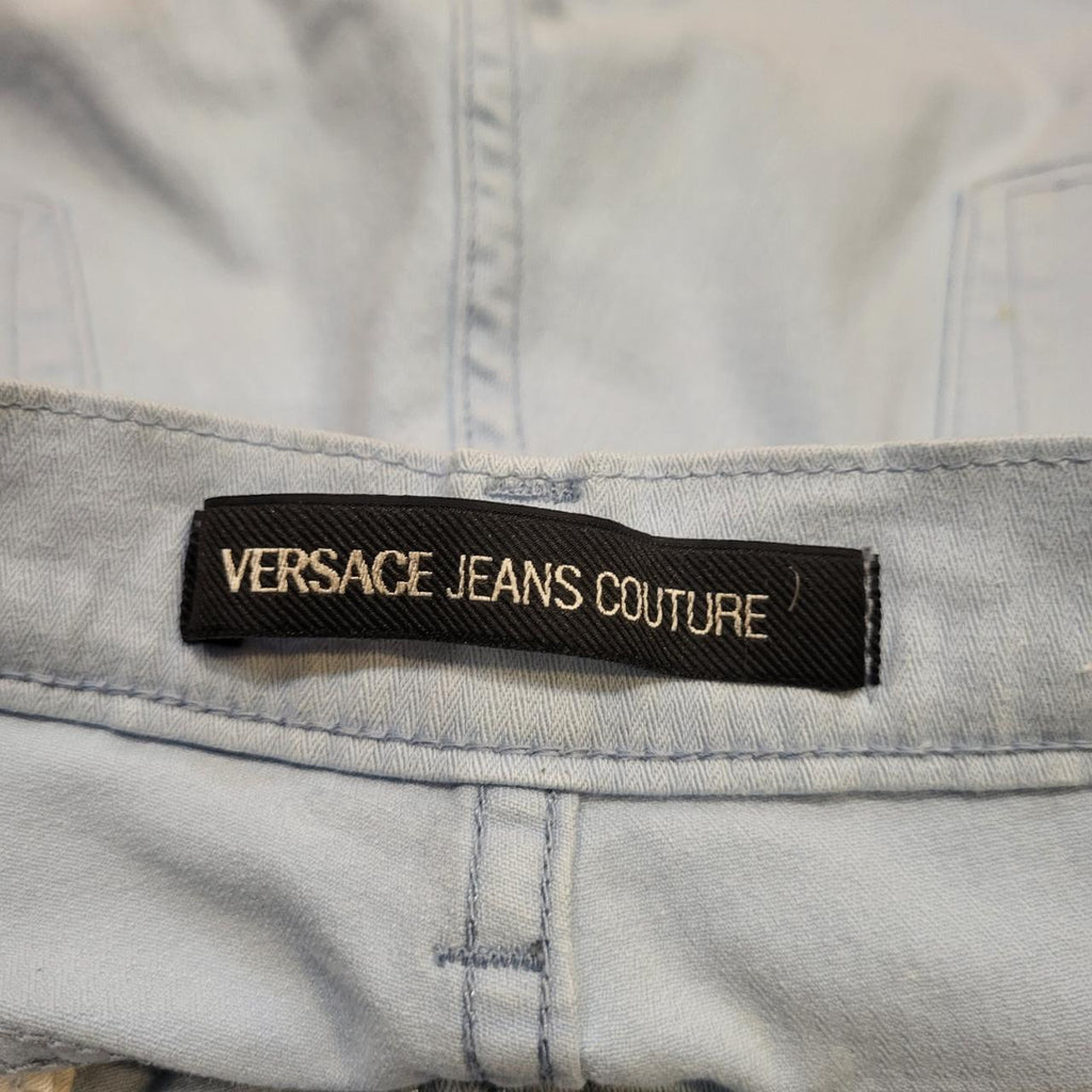 JNS204BR - Vintage retro essential Versace Jeans Courture Light Blue Wash Denim Trousers pants #denim #y2k #guess #denimjeans