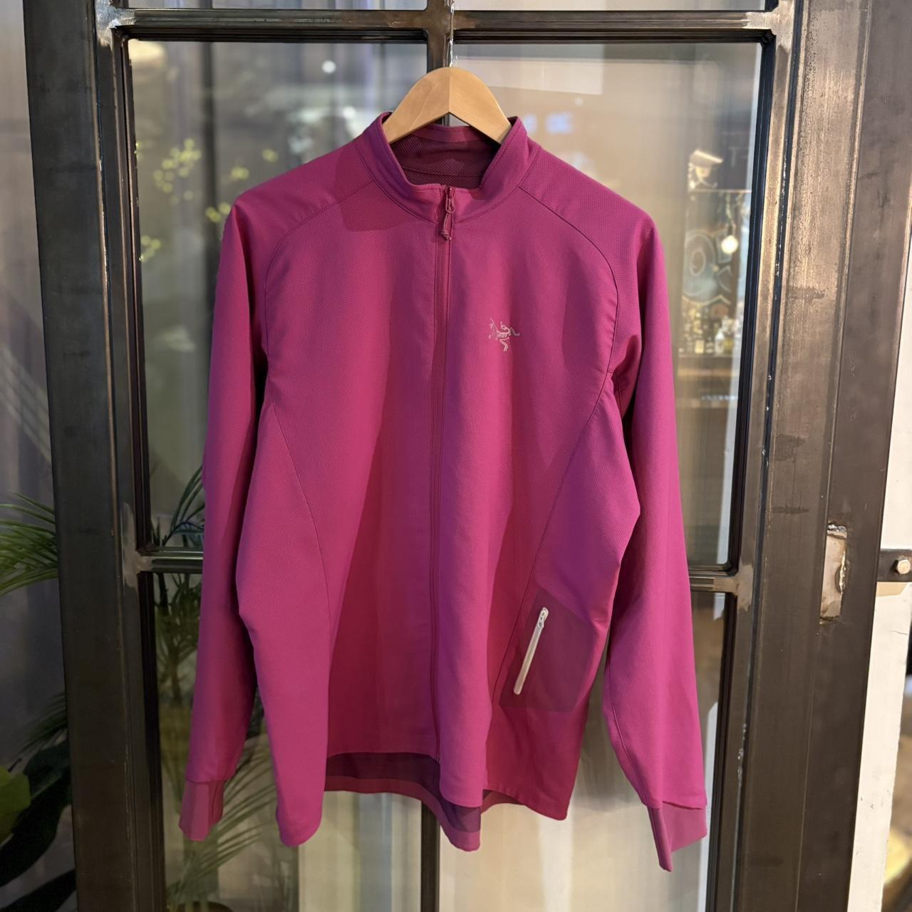 POL360F - Vintage Retro Essential Arc’Teryx Magenta Lightweight fleece under layer jacket #arcteryx #outdoors #hike #trail #gorpcore