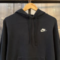 0325A24P-P - Vintage Retro Essential Black Nike Sweatshirt Hoodie with embroidered swoosh logo #90s #sportswear #essential #nike #y2k