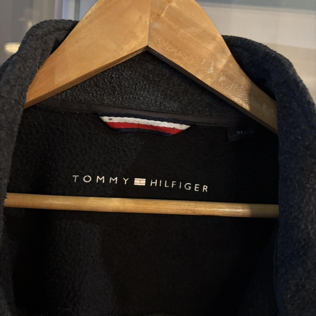 0225D82BR - Vintage retro essential Tommy Hilfiger Black full zip up outdoor fleece jacket sweatshirt #tommy #outdoor #preppy #hike #smartcasual