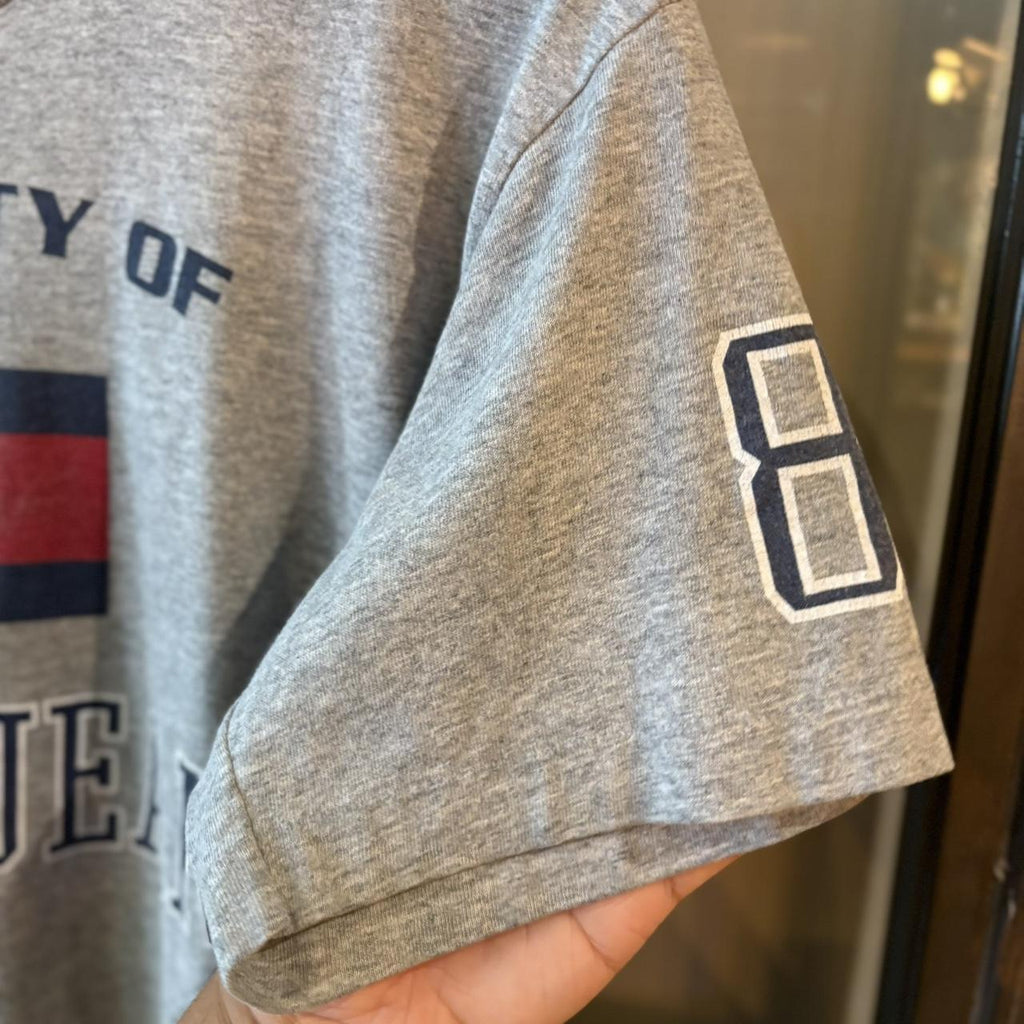 TEE534F - Vintage Retro Essential Grey Tommy Hilfiger Single Stitch Graphic Print Top Tee T-shirt #90s #graphic #top #tommy #singlestitch