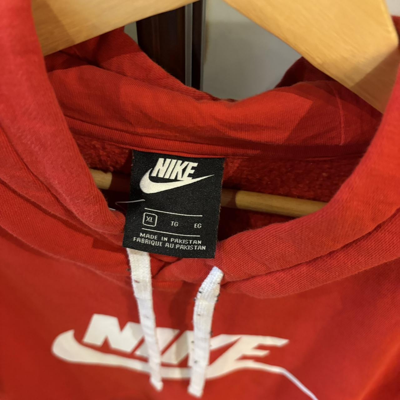 SWT698F-P - Vintage Retro Essential Red Nike Sweatshirt Hoodie with spell out swoosh print logo #90s #sportswear #essential #nike #y2k