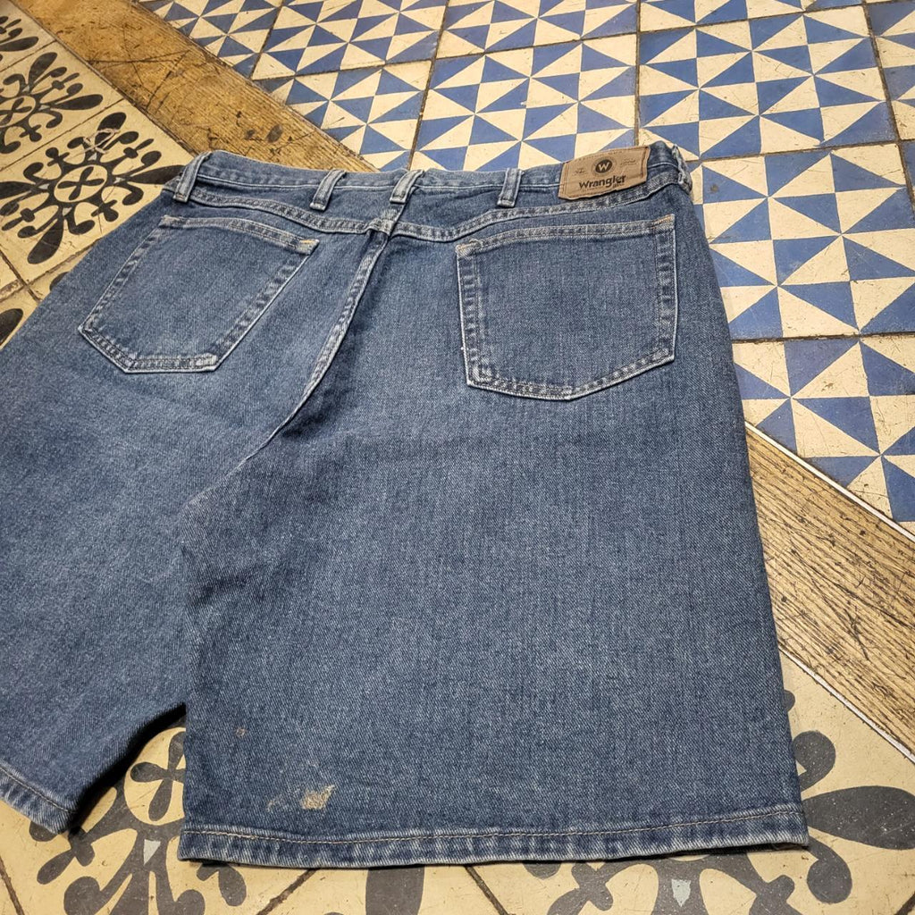 JRT306 - Vintage Retro Wrangler Dark Blue Wash Denim Shorts Jorts with detailed embroidered Logo graphic carpenter #wrangler