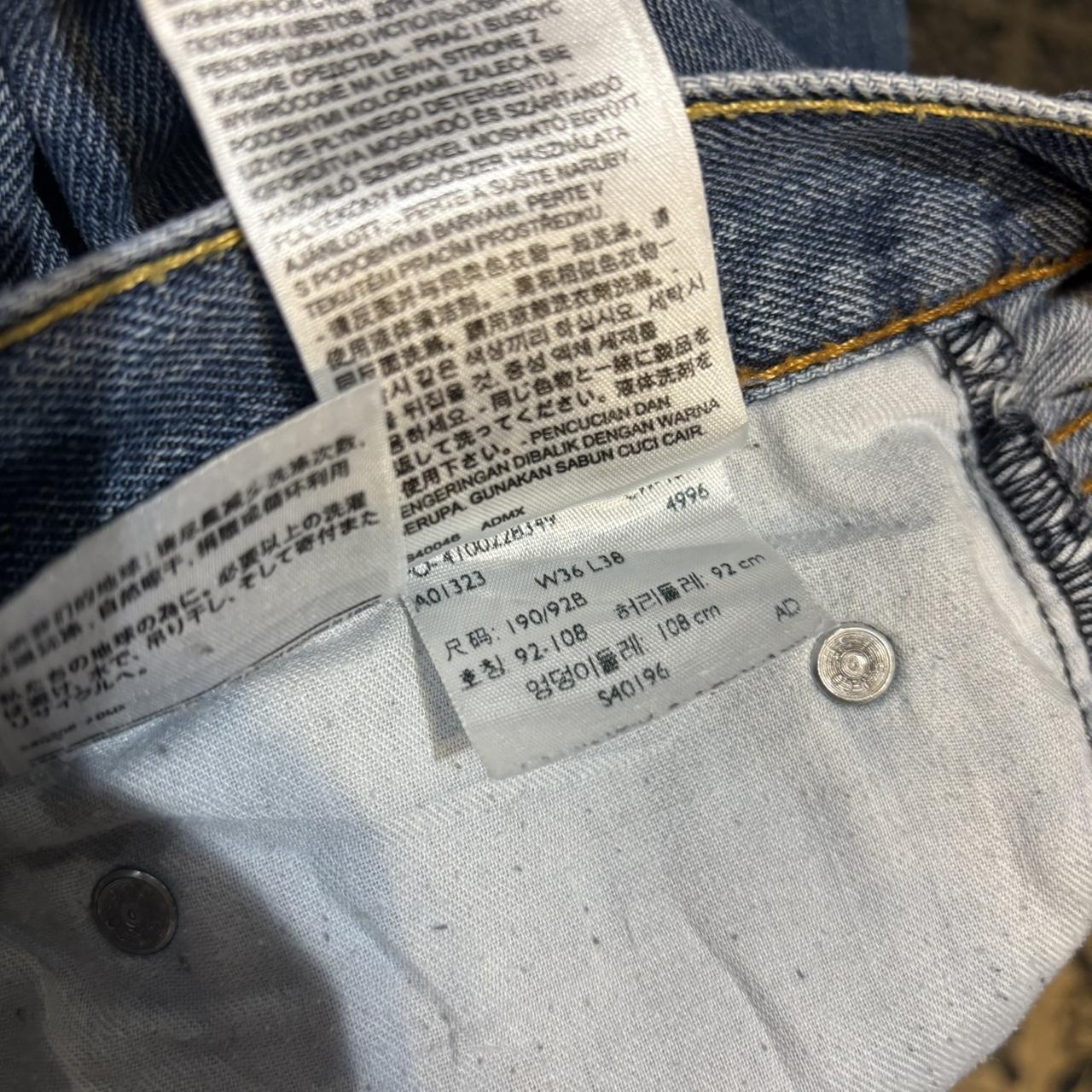 0325F46F - Vintage retro essential Levi’s Blue Wash Denim relaxed fit Jeans Trousers pants casual  #denim #fit #levis #levis550 #relaxedfit