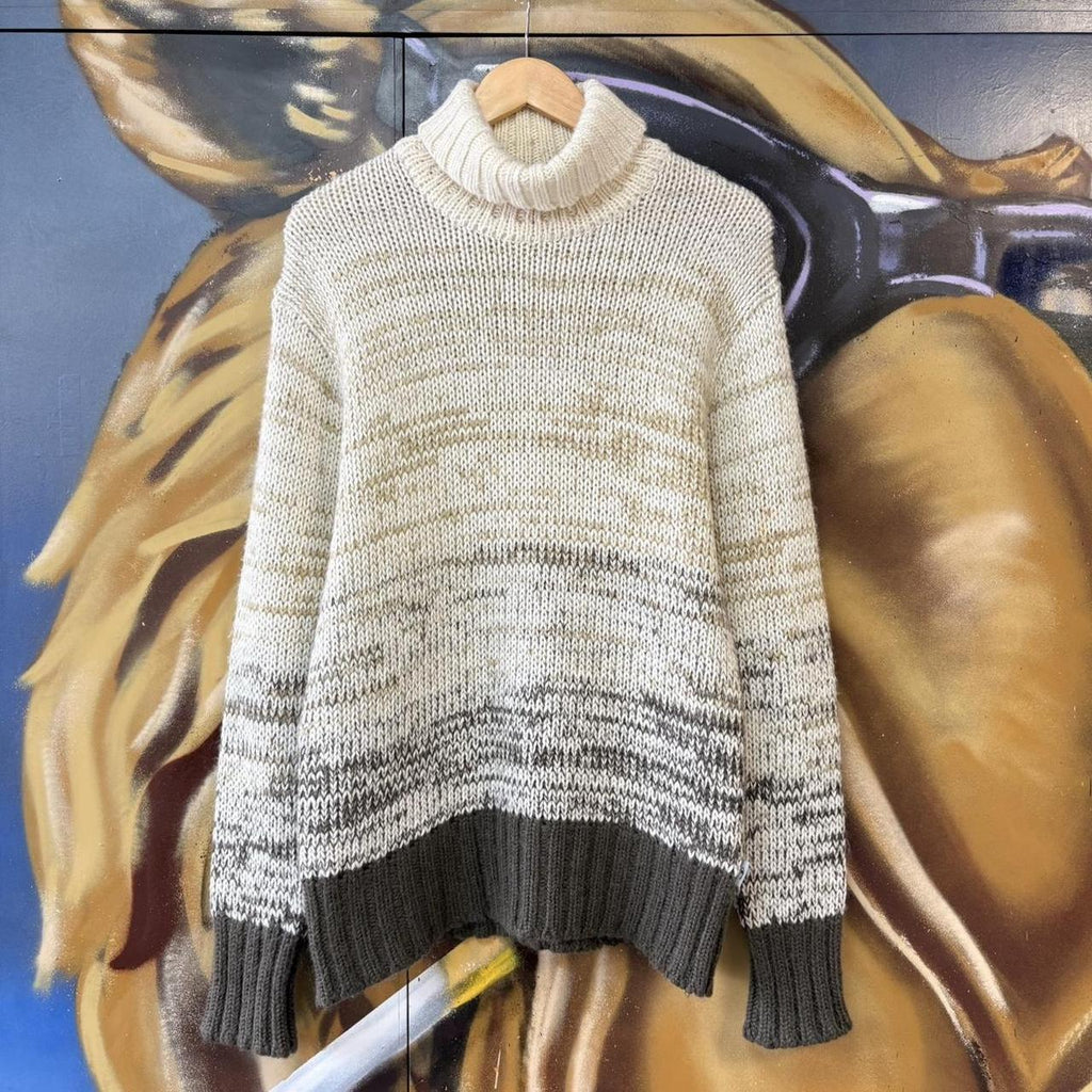MES1102EH-U - Vintage Retro Essential Cream and Brown O'Neill surfer roll / mock neck sweatshirt crewneck knit Jumper #oneill #knitjumper #90s #surfer #skater