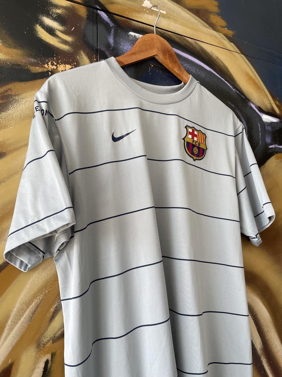 2000’s Nike Barcelona FC Stripe Training Shirt Top