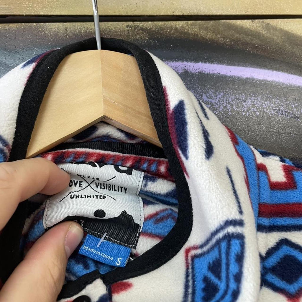 Kavu Aztec Southwestern Pattern Snap T Button Up Fleece