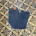 TRW530P - Vintage retro essential Levi’s 505 Blue Wash Denim Jeans Trousers pants #denim #straightleg #levis #levis505 #jeans