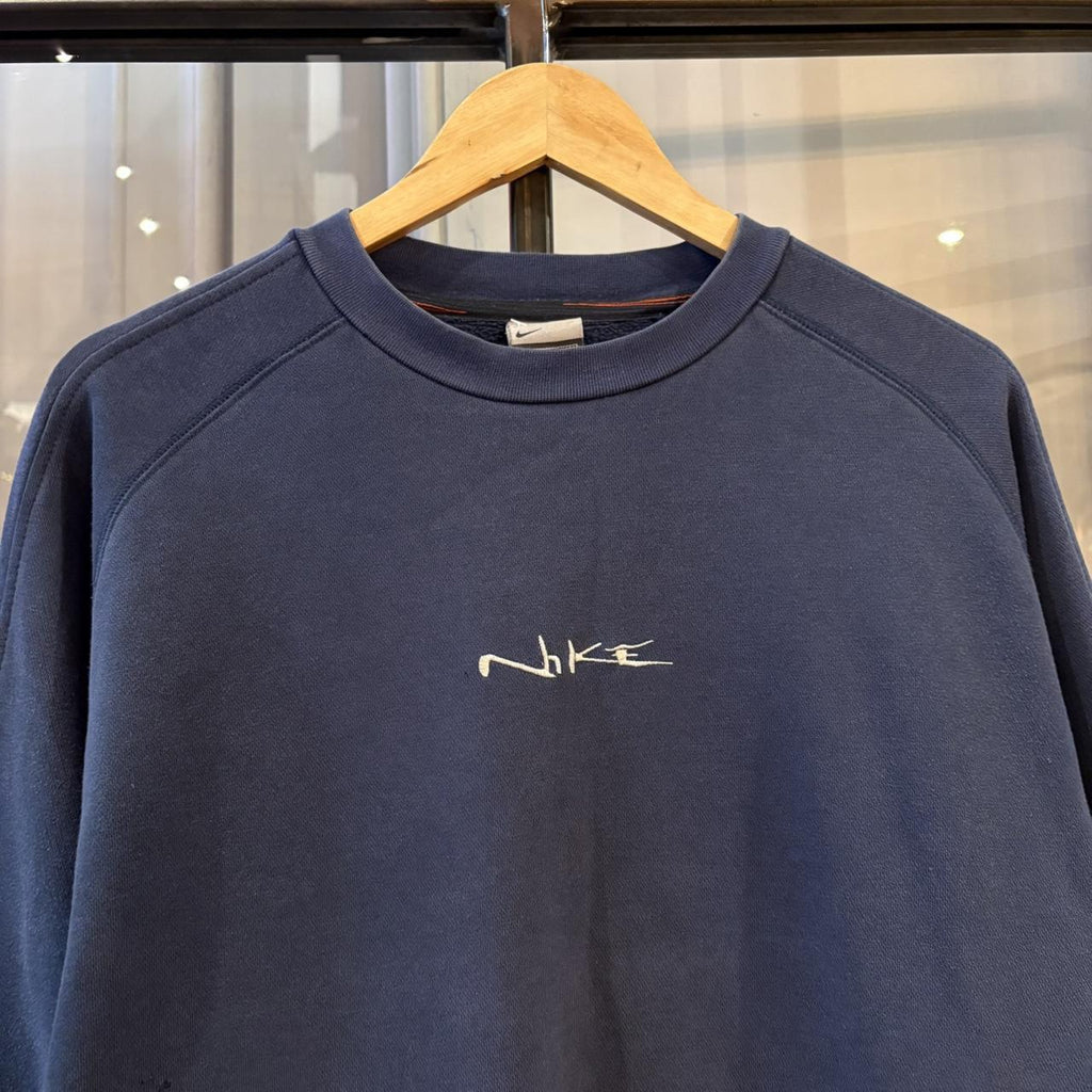 Vintage Nike Sweatshirt Mens Medium Navy Graffiti Spell Out Logo Skate Surf Jumper 90s Y2K 00s