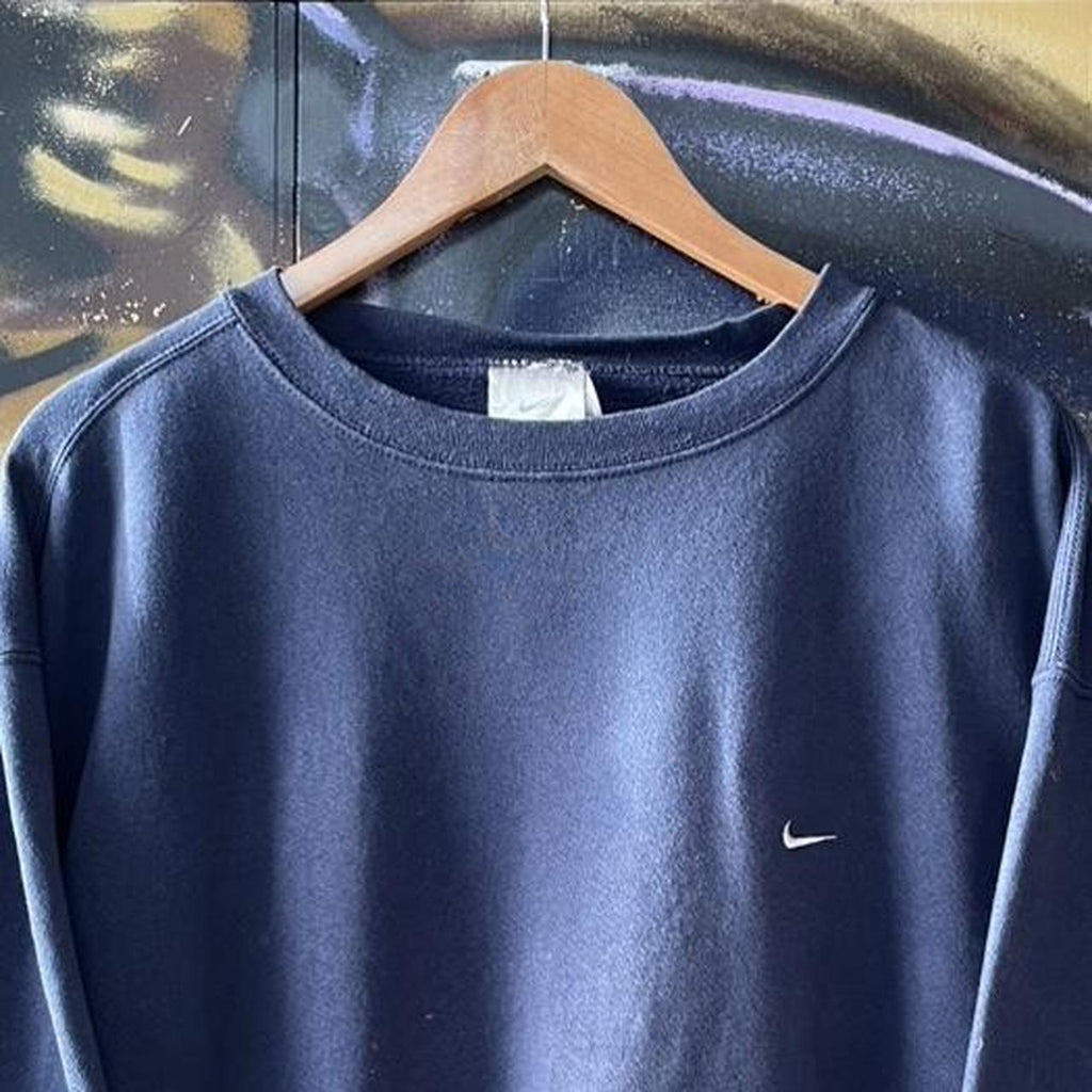 Vintage Nike Essential Embroidered Swoosh Sweatshirt