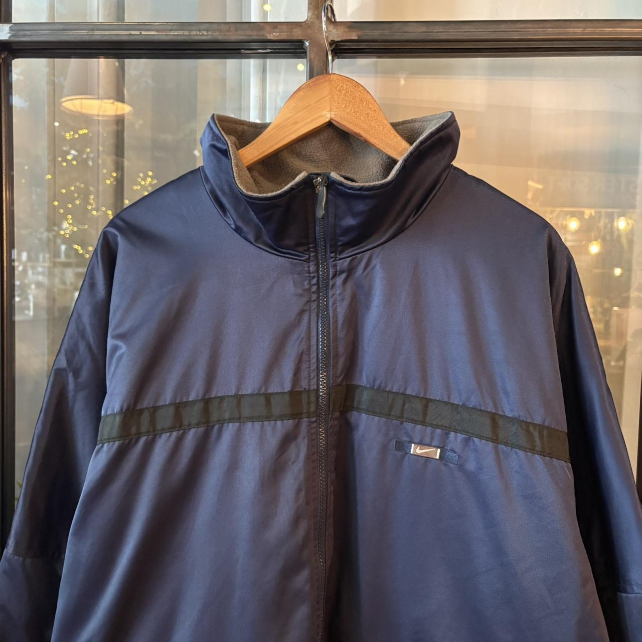 0325F84BR -  Vintage Retro Essential Navy Nike Full Zip Up Lined sports jacket #sportswear #90s #y2k #nike #outdoors