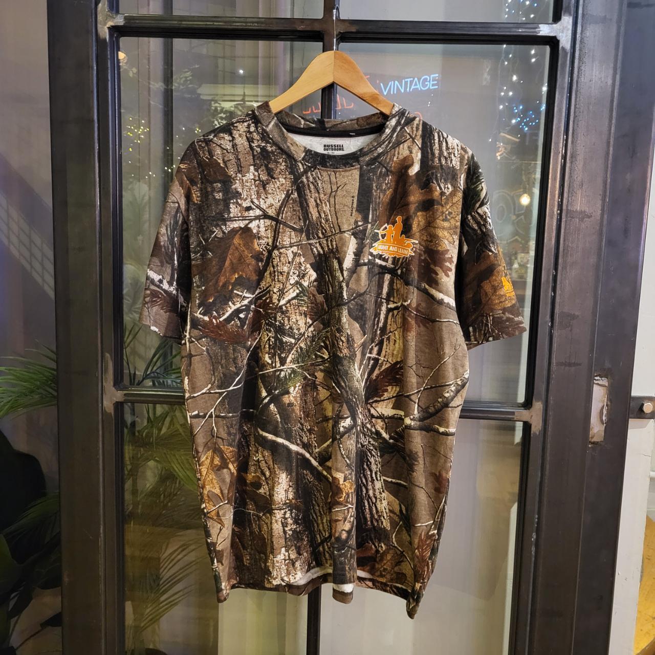 RTT156 - Vintage Retro essential adult mens RealTree Camouflage Khaki Green Brown Field Hunting graphic print Top T-Shirt Tee #realtree #y2k #camo #utility #hunting