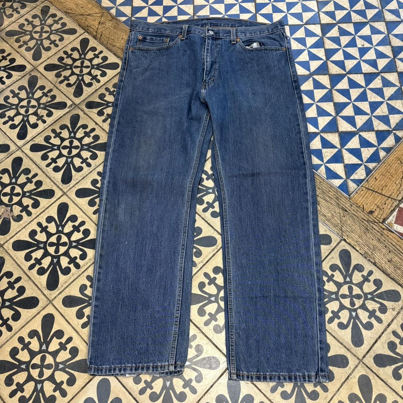 TRW530P - Vintage retro essential Levi’s 505 Blue Wash Denim Jeans Trousers pants #denim #straightleg #levis #levis505 #jeans