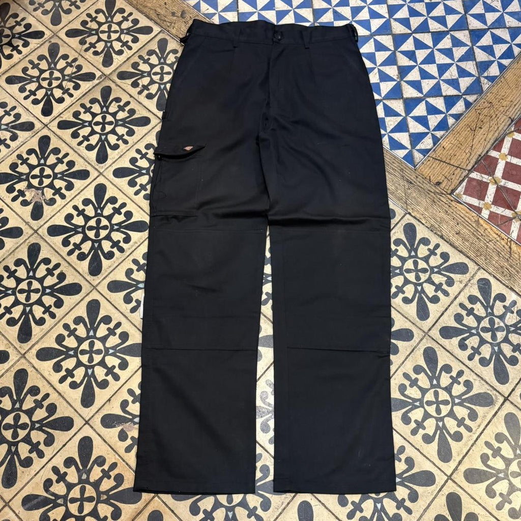 BR2306JI-P - Vintage retro essential  Black Dickies Double Knee Cargo Trousers pants casual workwear #skater #utility #workwear #carpenter #dickies