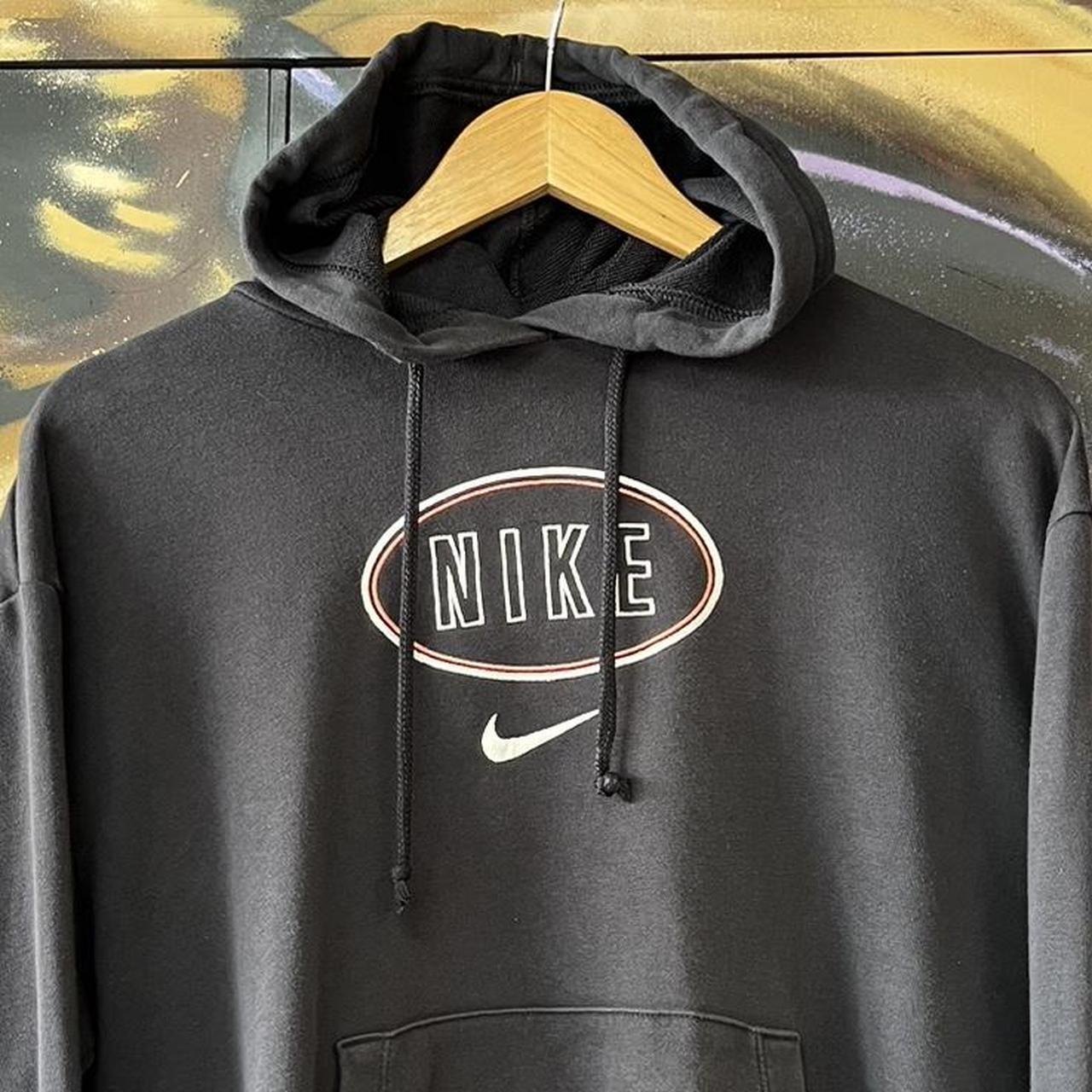 Nike Large Embroidered Centre Logo Hopdie