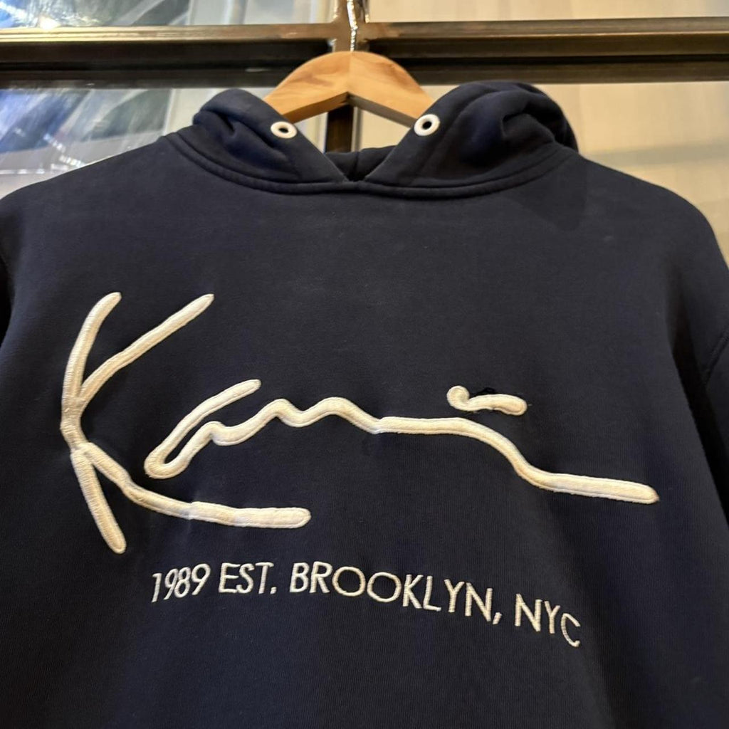 MA0406CP-P - Vintage Retro Essential Navy Karl Kani 1989 Est, Brooklyn NYC Sweatshirt Hoodie with embroidered logo #90s #sportswear #essential #karlkani #y2k